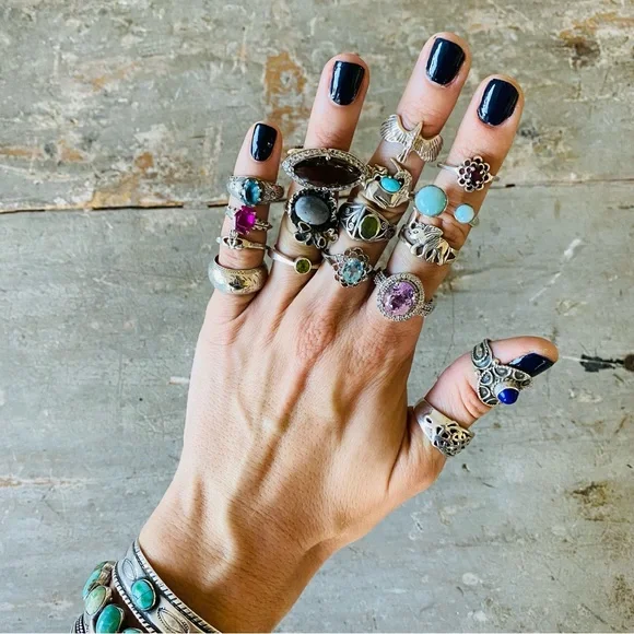 ♥️ Artisan ♥️ Vintage Irish Sterling Silver Claddagh Ring - Picture 13 of 13